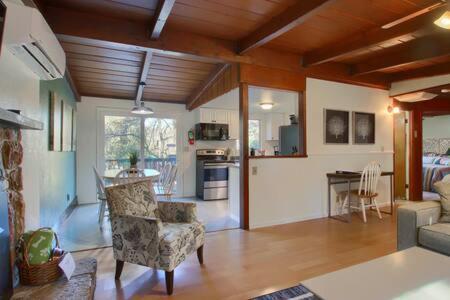 Blue Door Cottage 12 Miles To Yosemite Bbq Oakhurst Dış mekan fotoğraf