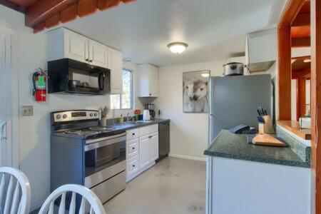 Blue Door Cottage 12 Miles To Yosemite Bbq Oakhurst Dış mekan fotoğraf