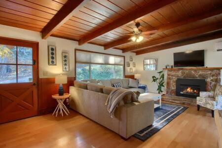 Blue Door Cottage 12 Miles To Yosemite Bbq Oakhurst Dış mekan fotoğraf